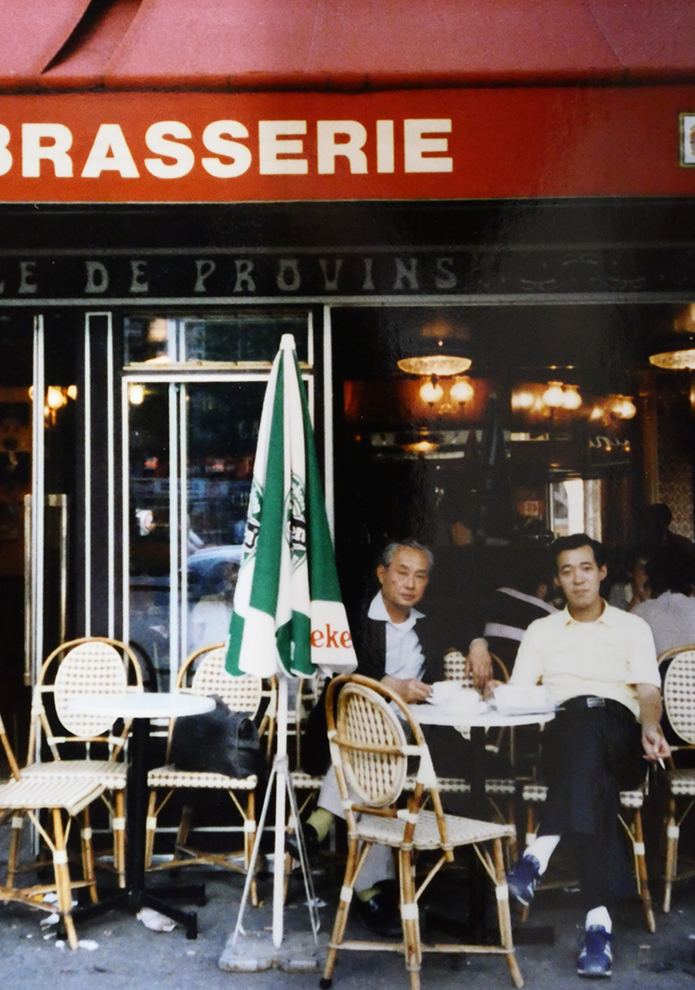 パリのカフェで(1986)